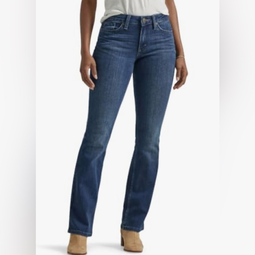 Lee Women's Regular Fit Bootcut Jean